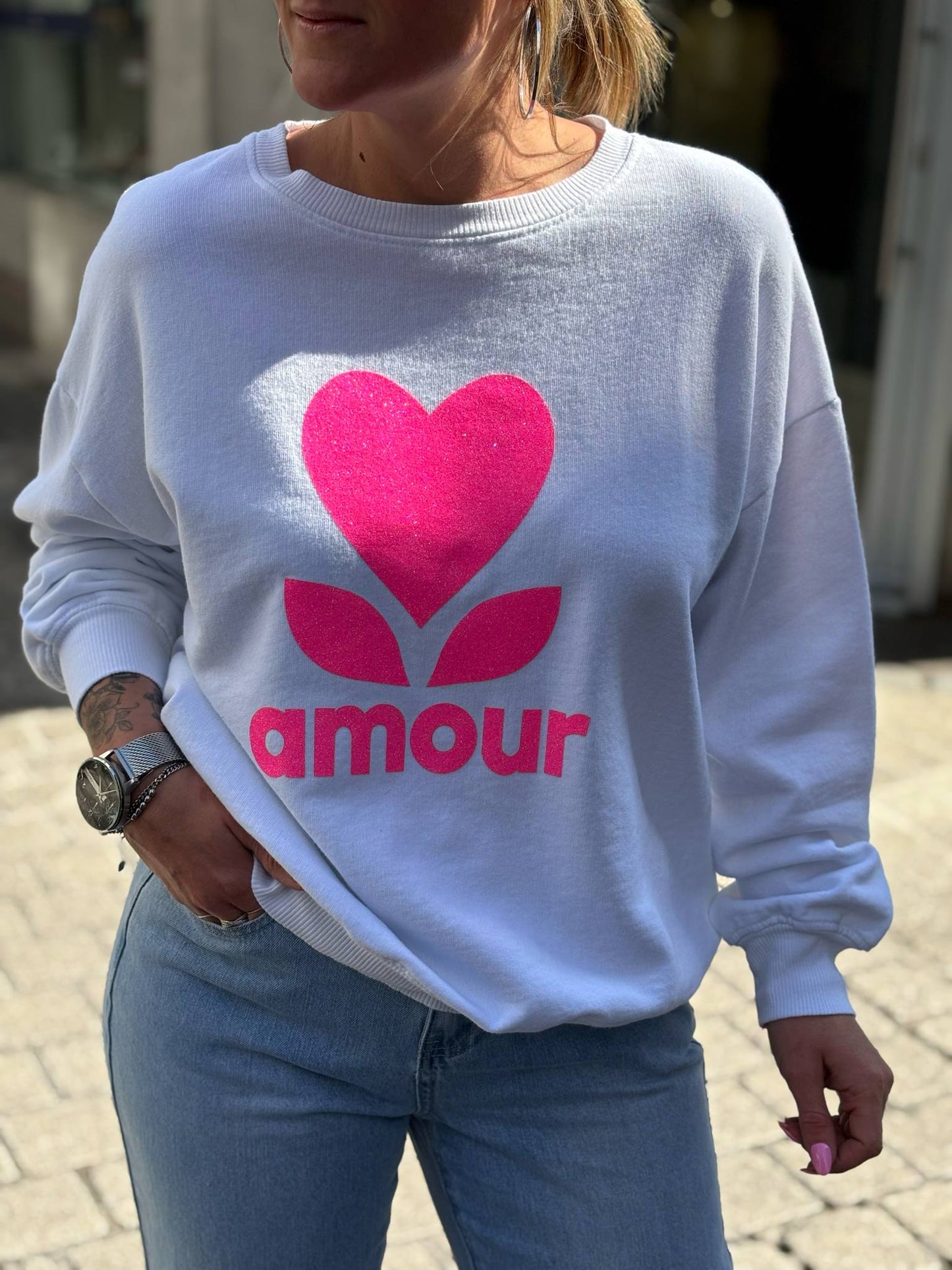 SWEAT AMOUR