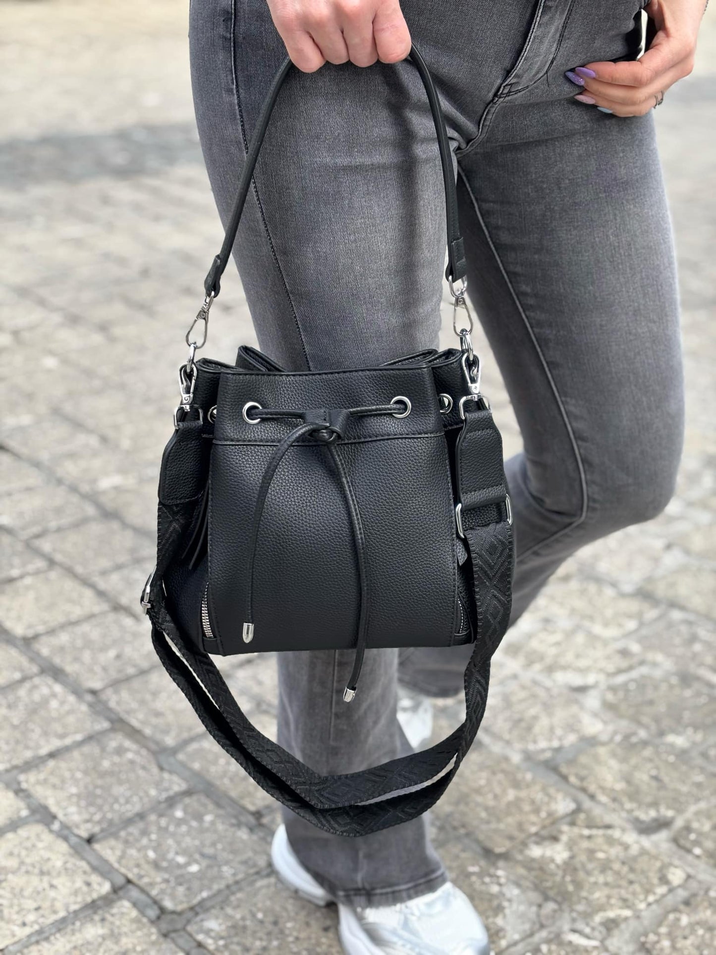 SAC LOLA