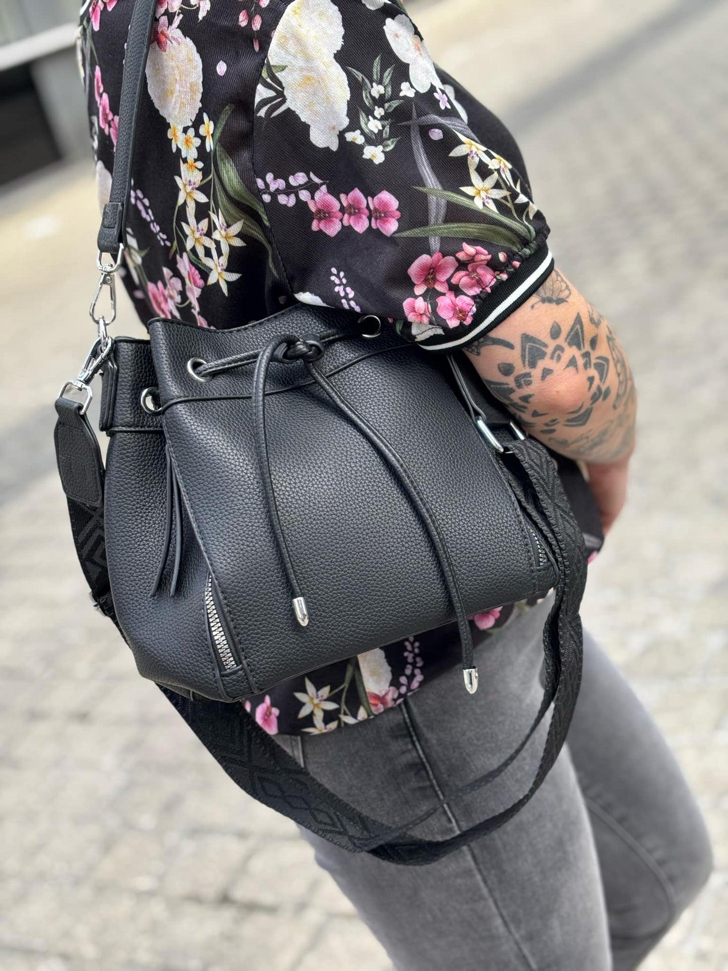 SAC LOLA