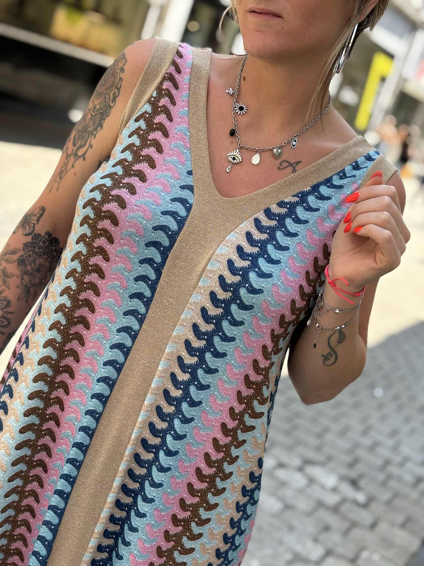 ROBE JUNE