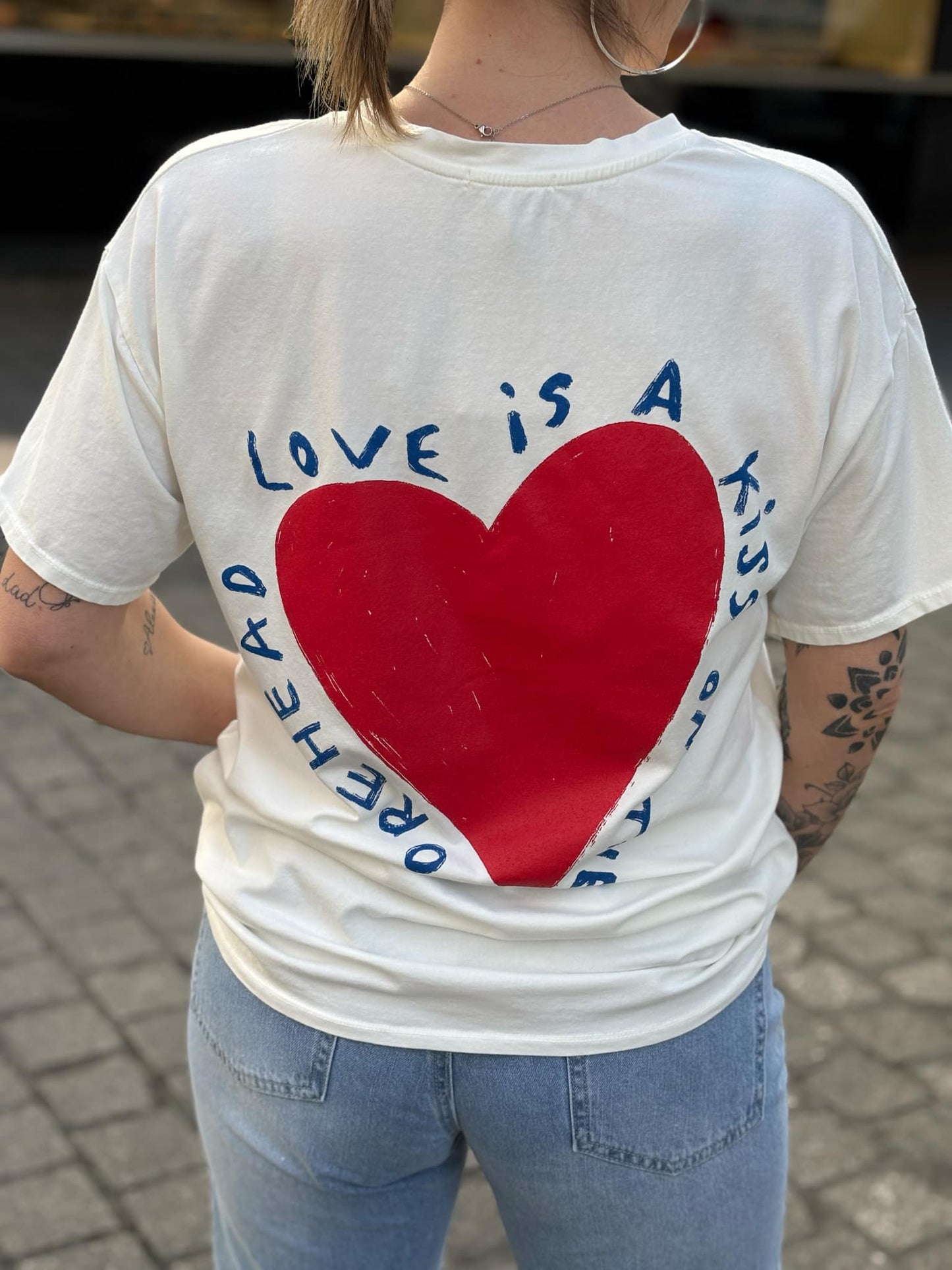 T-SHIRT KISS