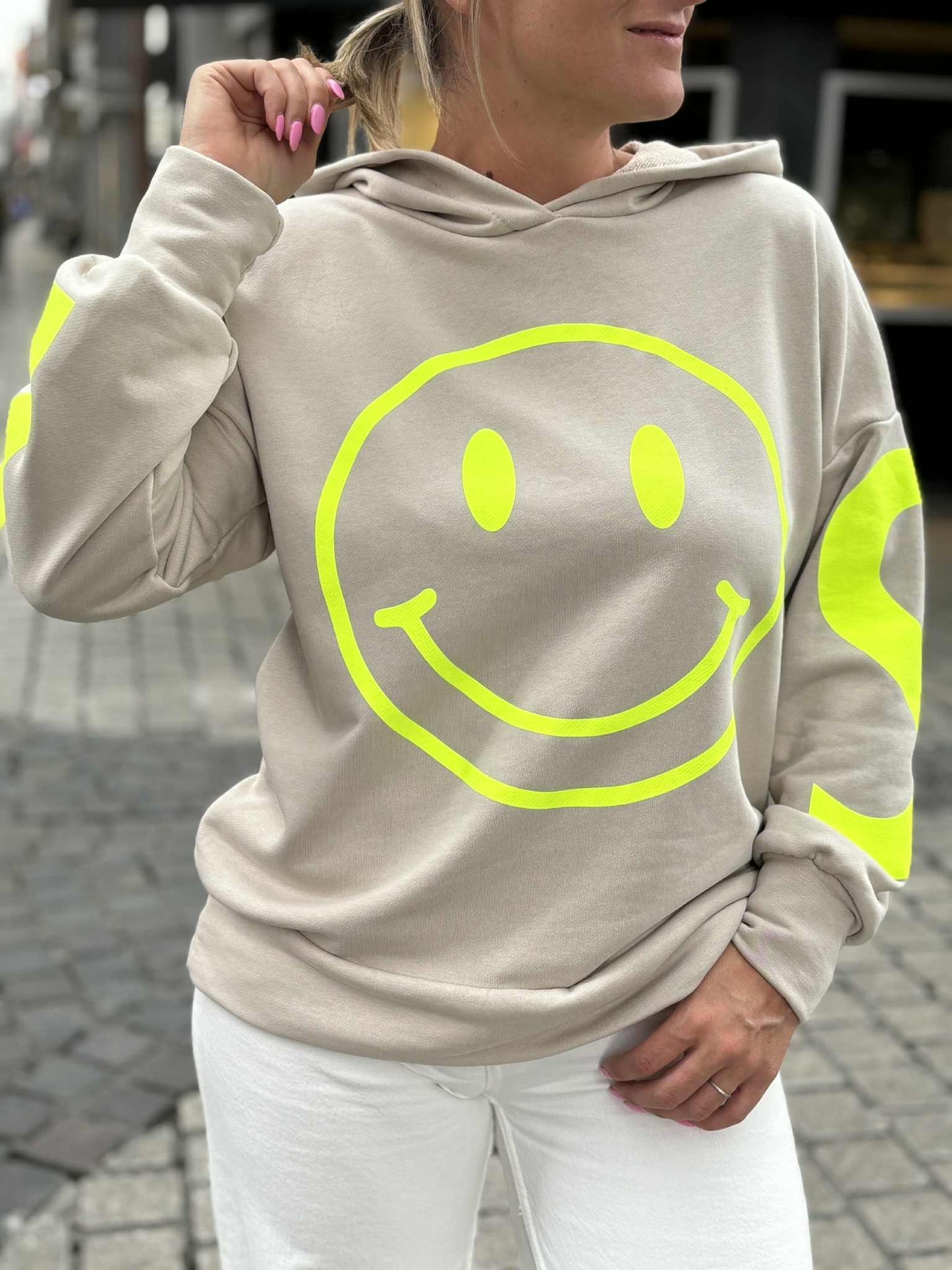 SWEAT SMILE