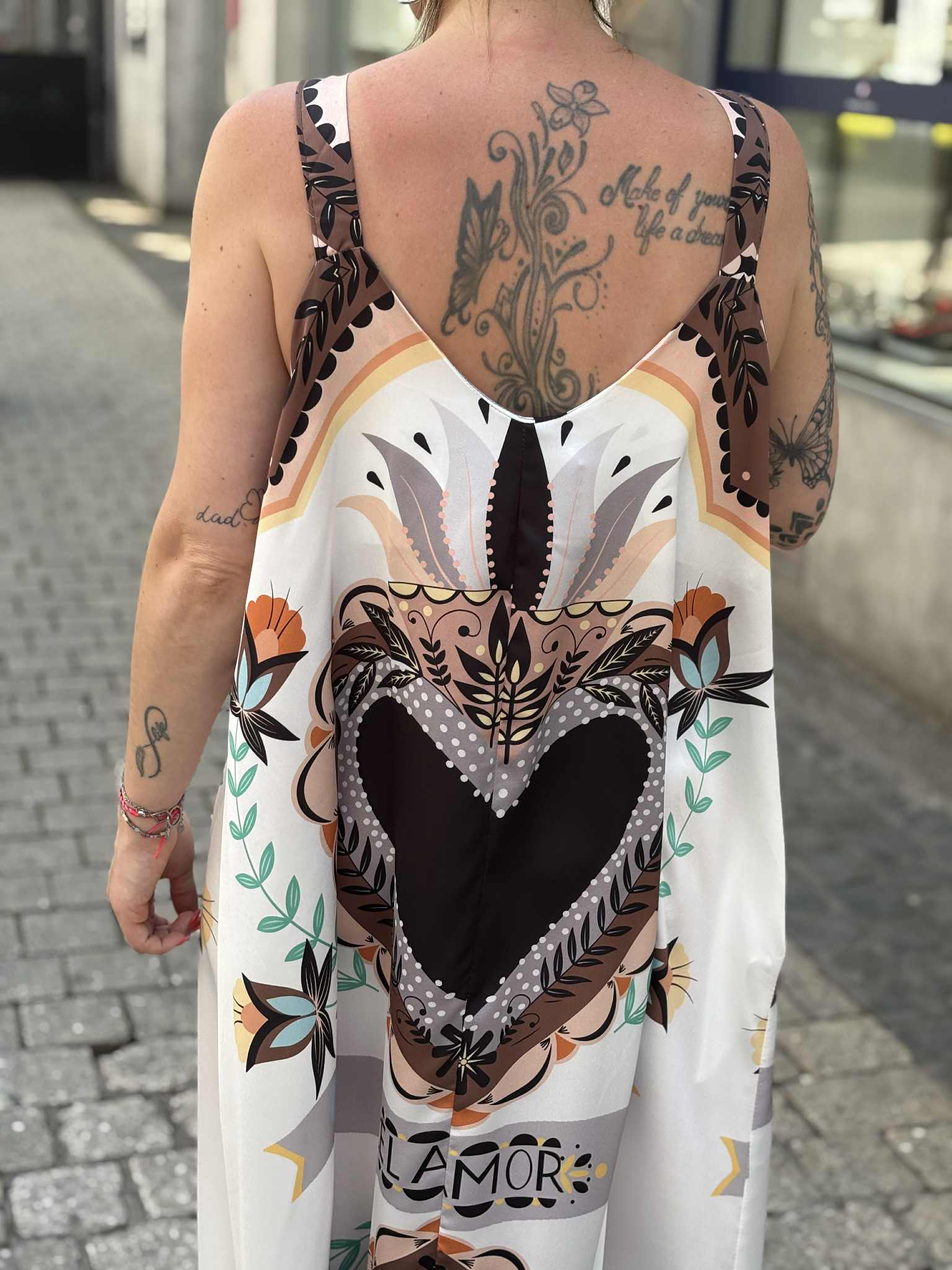 ROBE EVA