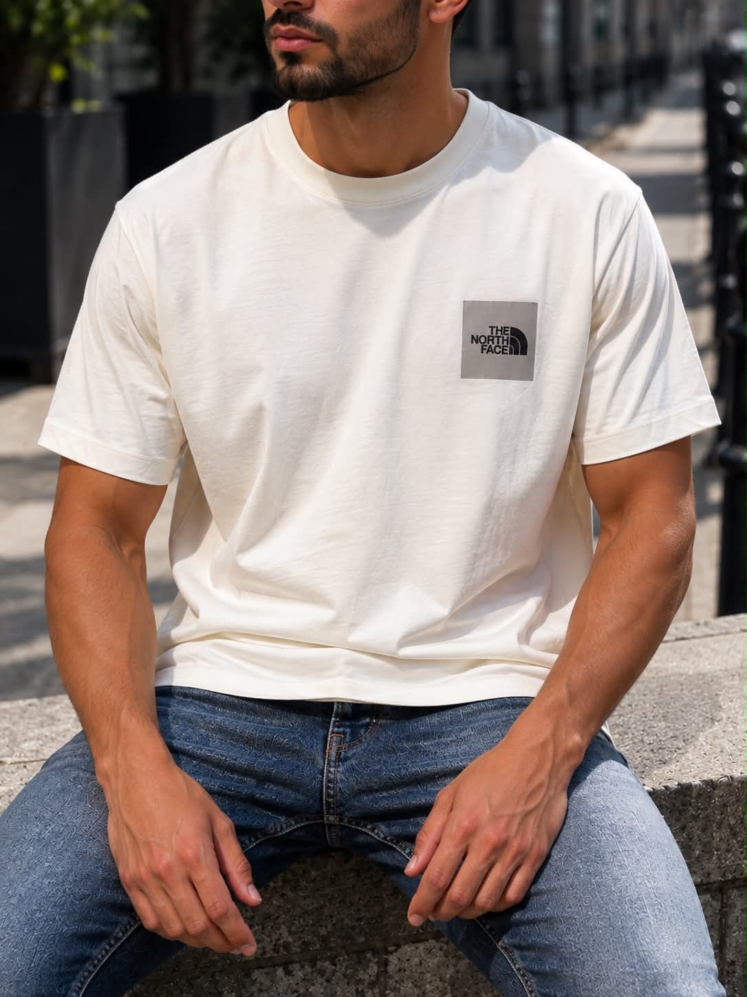T-SHIRT THE NORTH FACE