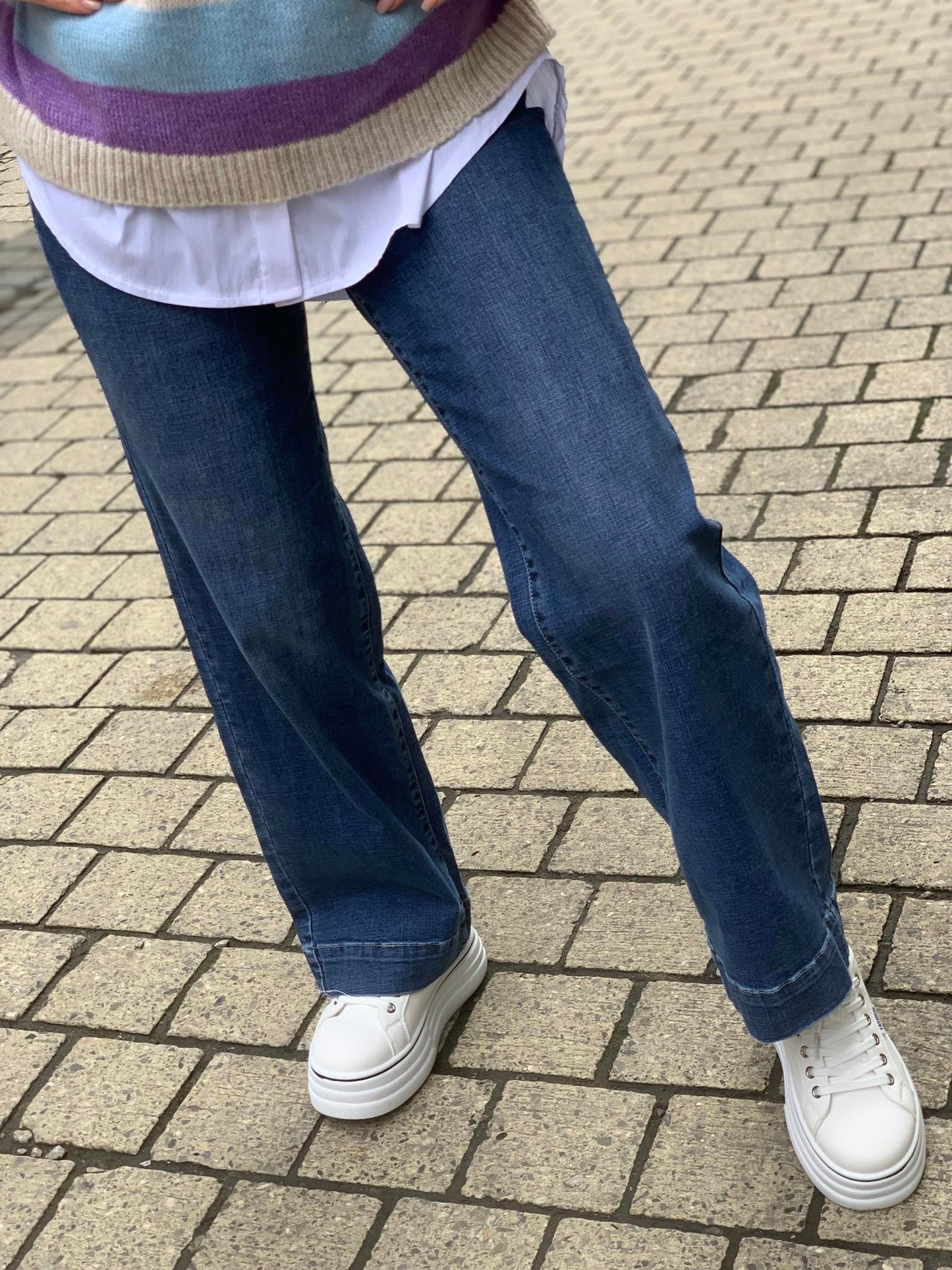 JEANS LOUANE