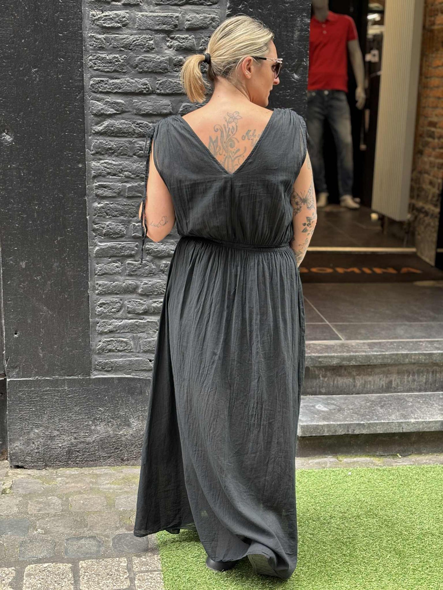 ROBE JUNE