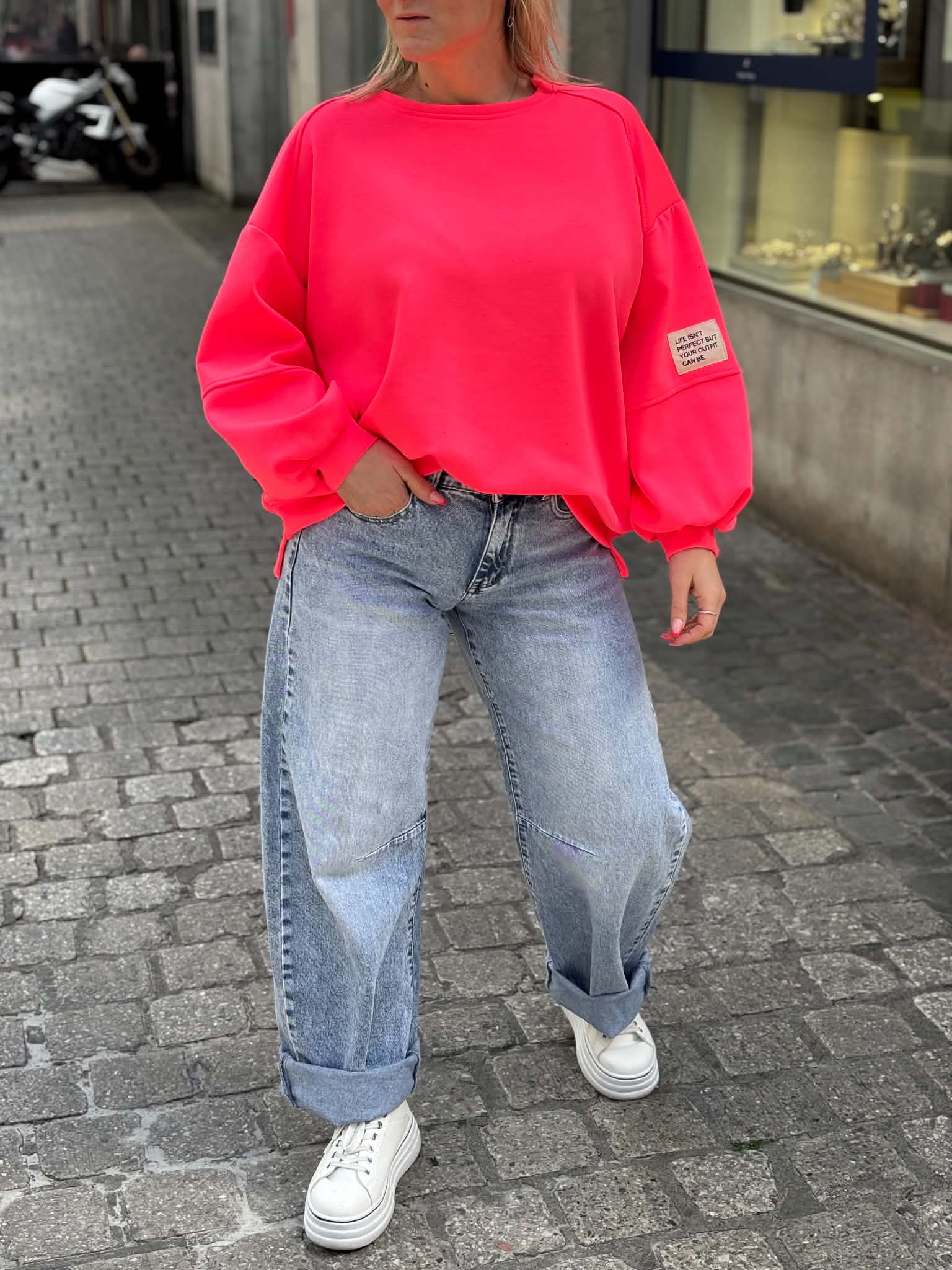 SWEAT TINA