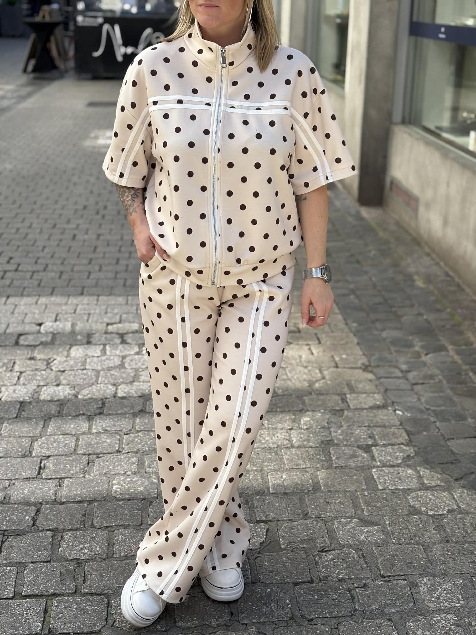 ENSEMBLE NAÏS