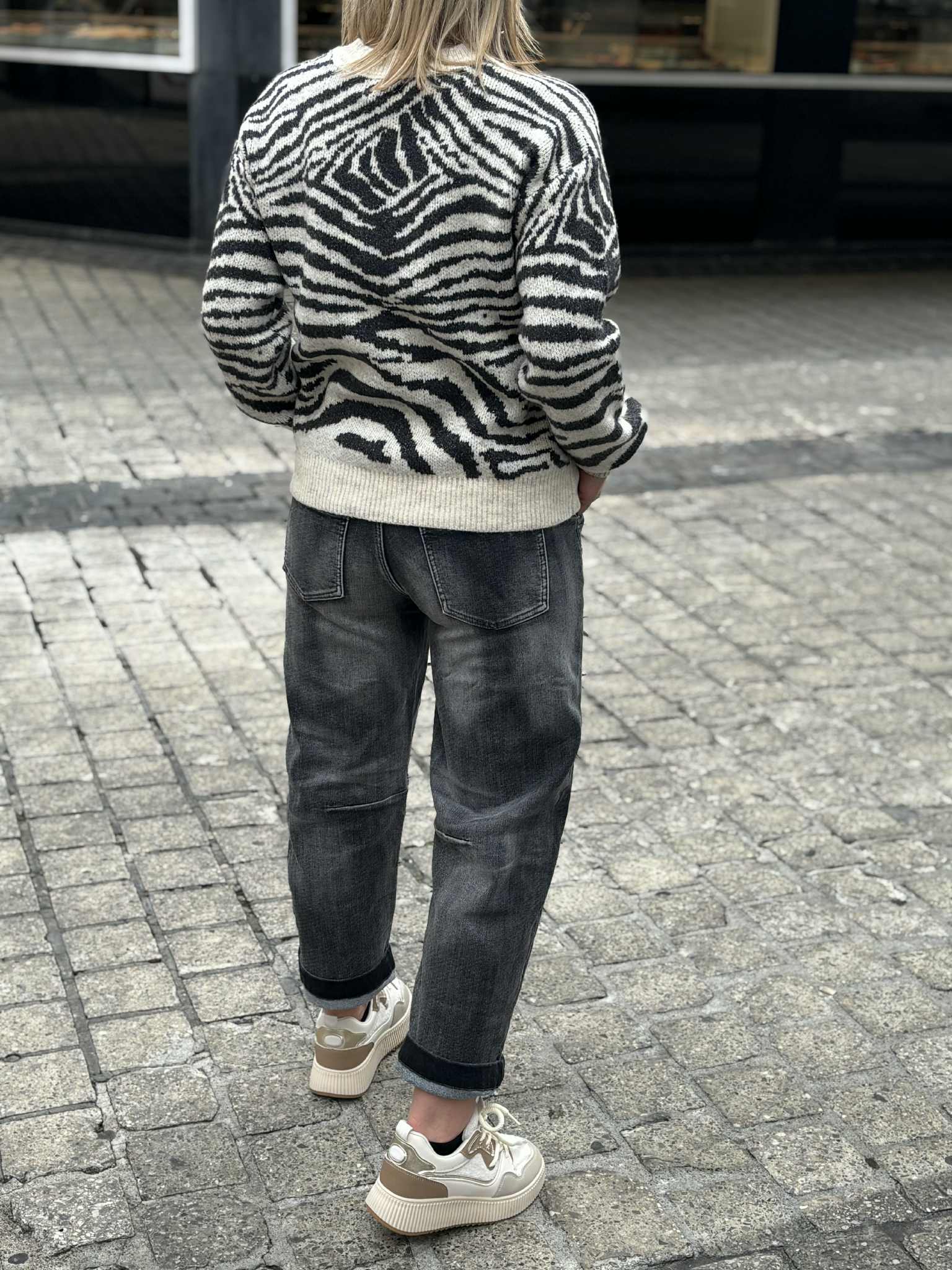 PULL DEELUXE