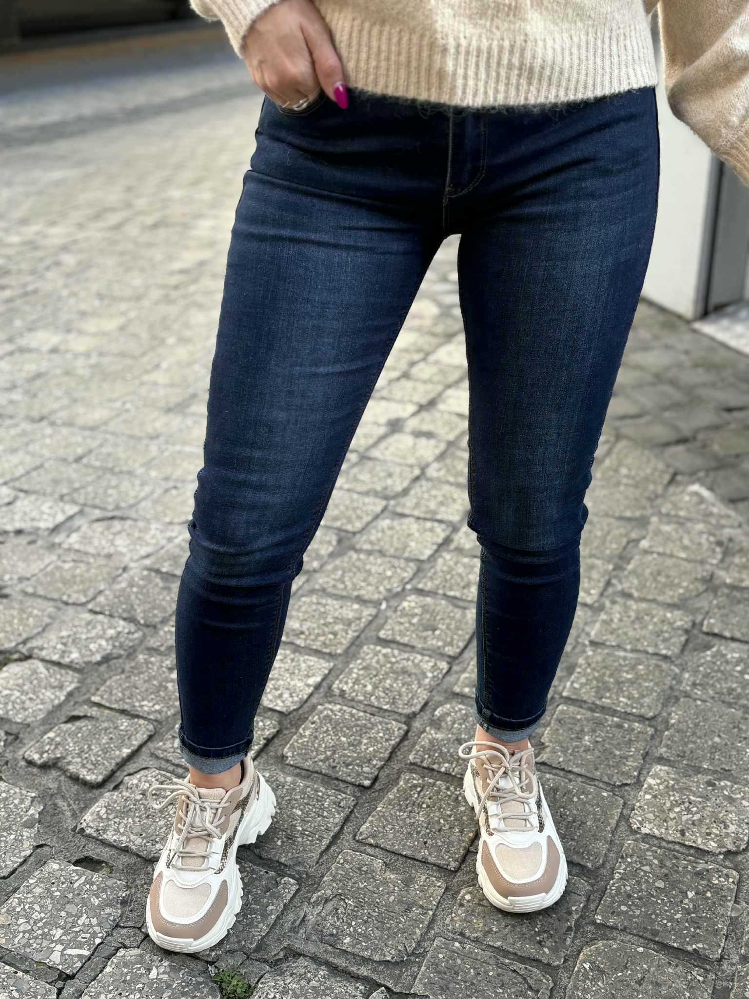 JEANS LILA