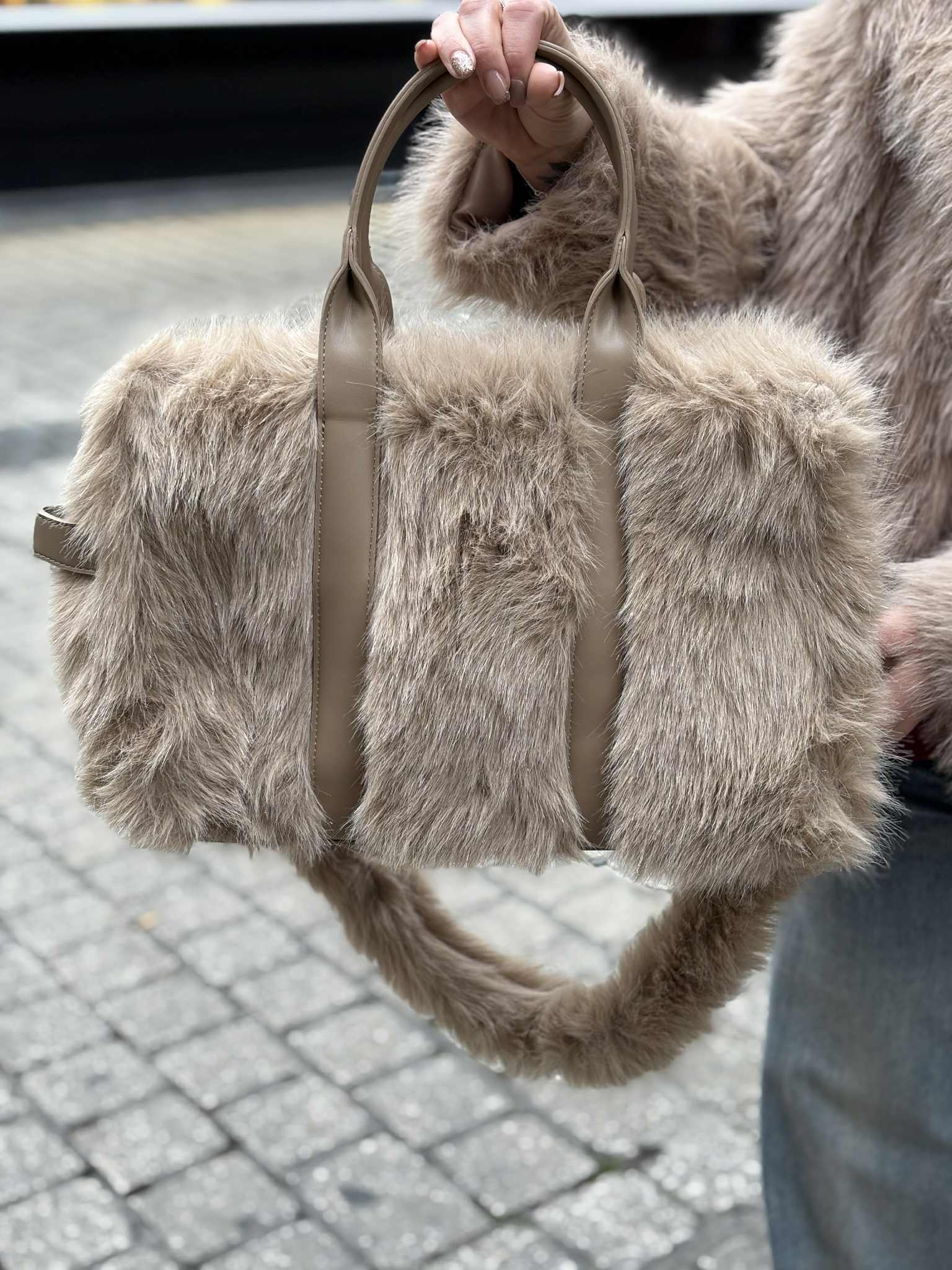 SAC CARYS