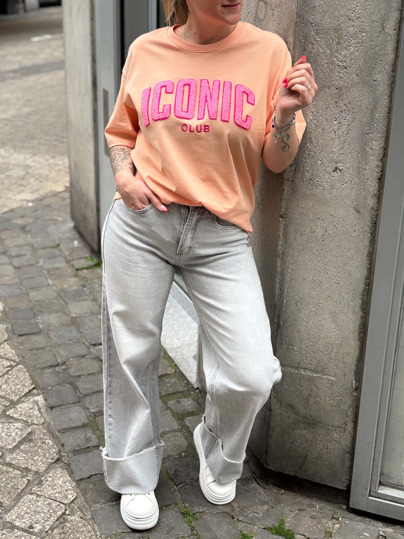 T-SHIRT ICONIC