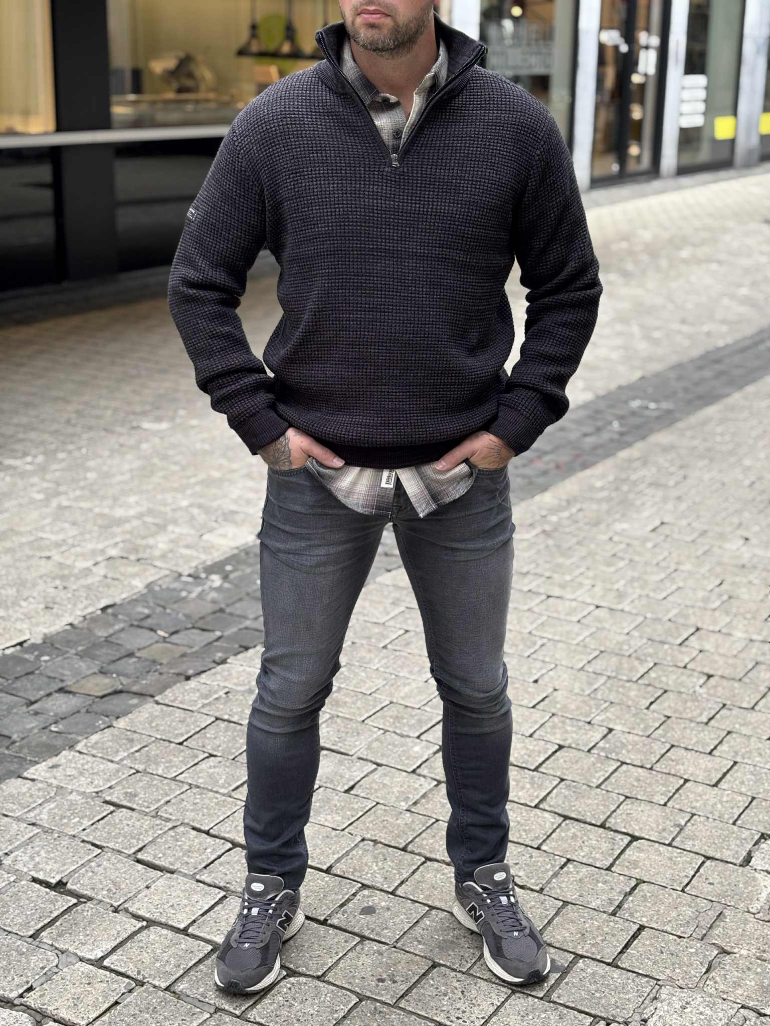 PULL DEELUXE