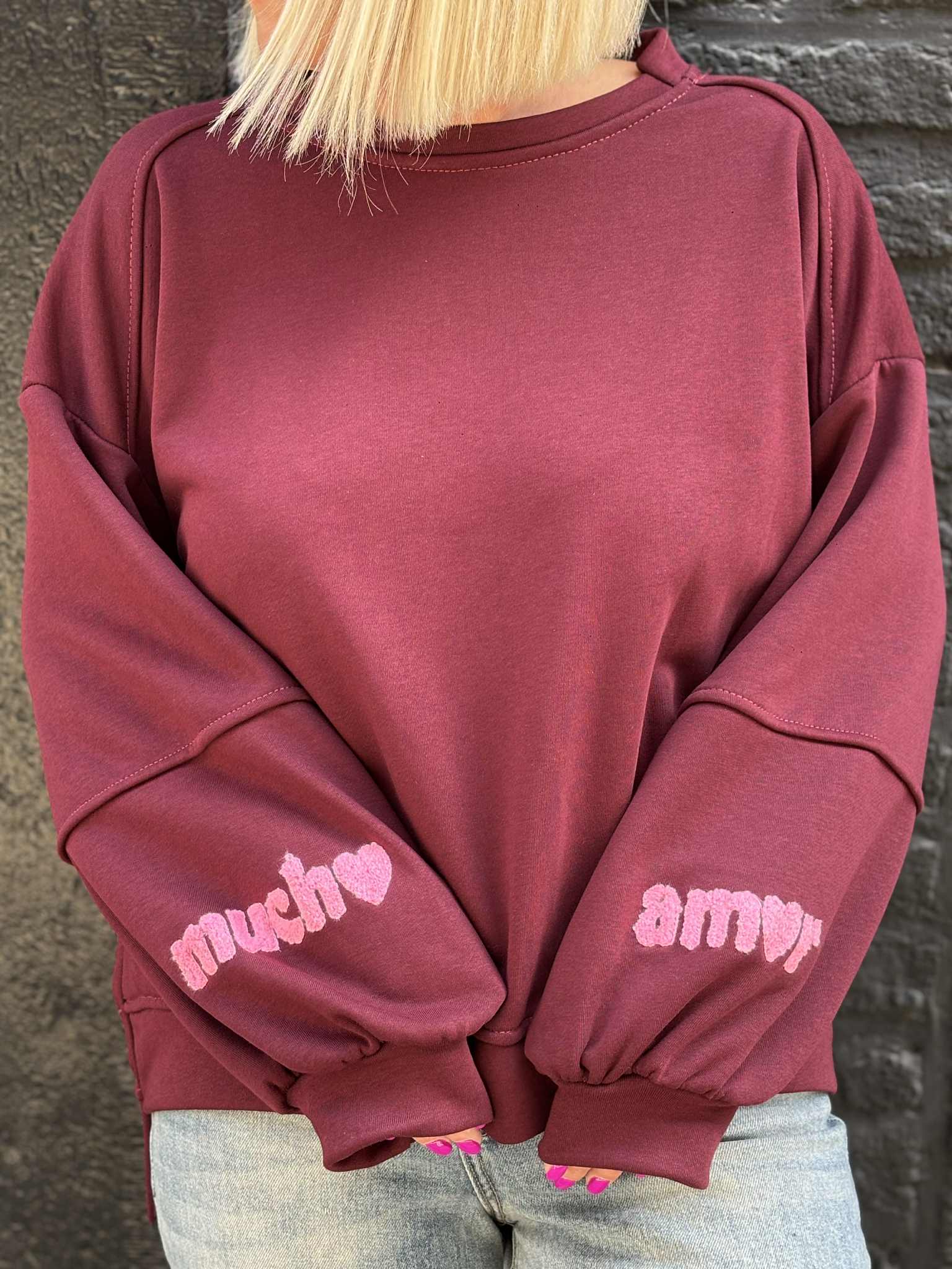SWEAT AMOUR