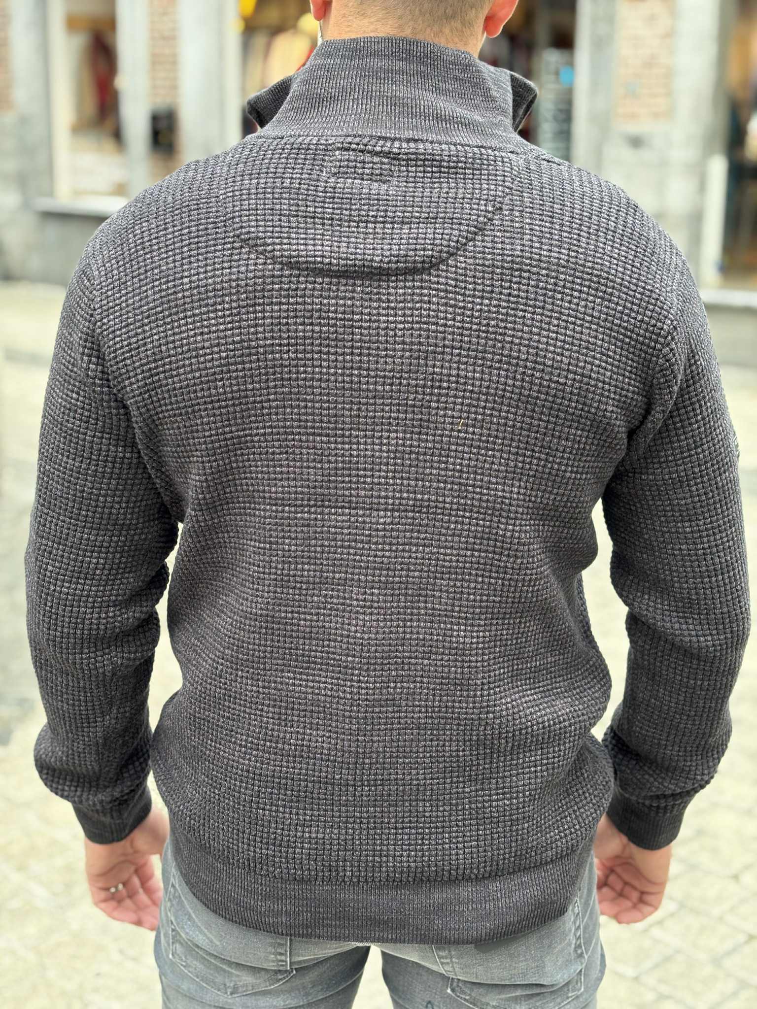 PULL DEELUXE