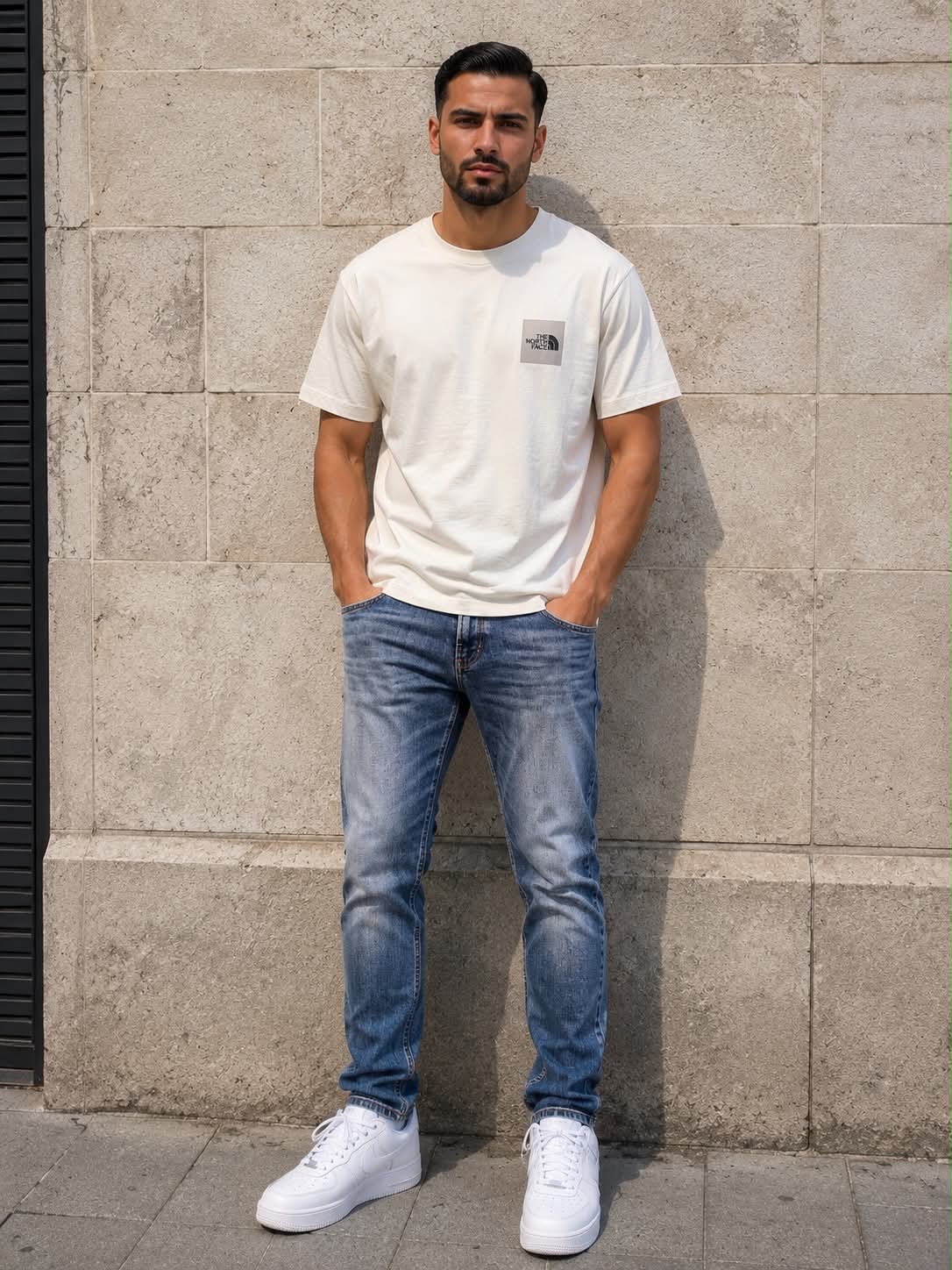 T-SHIRT THE NORTH FACE