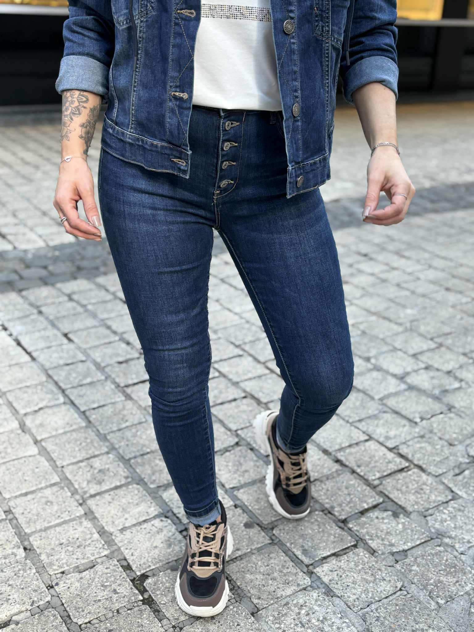 JEANS LOLA