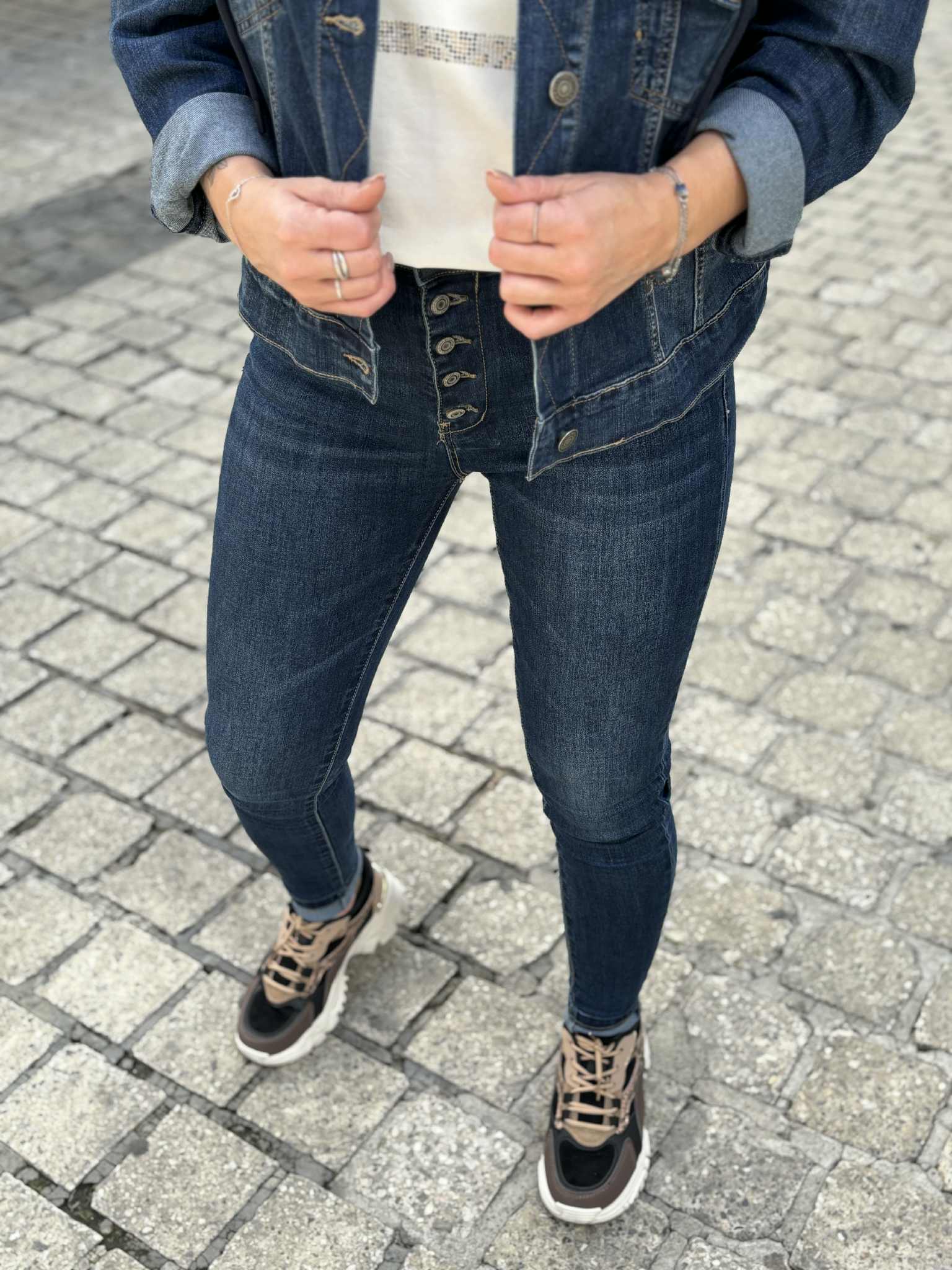 JEANS LOLA