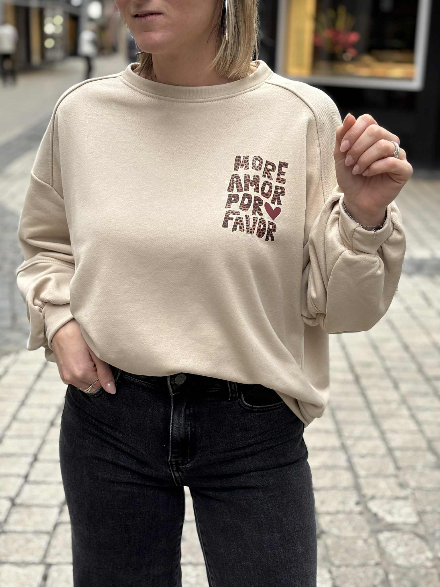 SWEAT AMORE