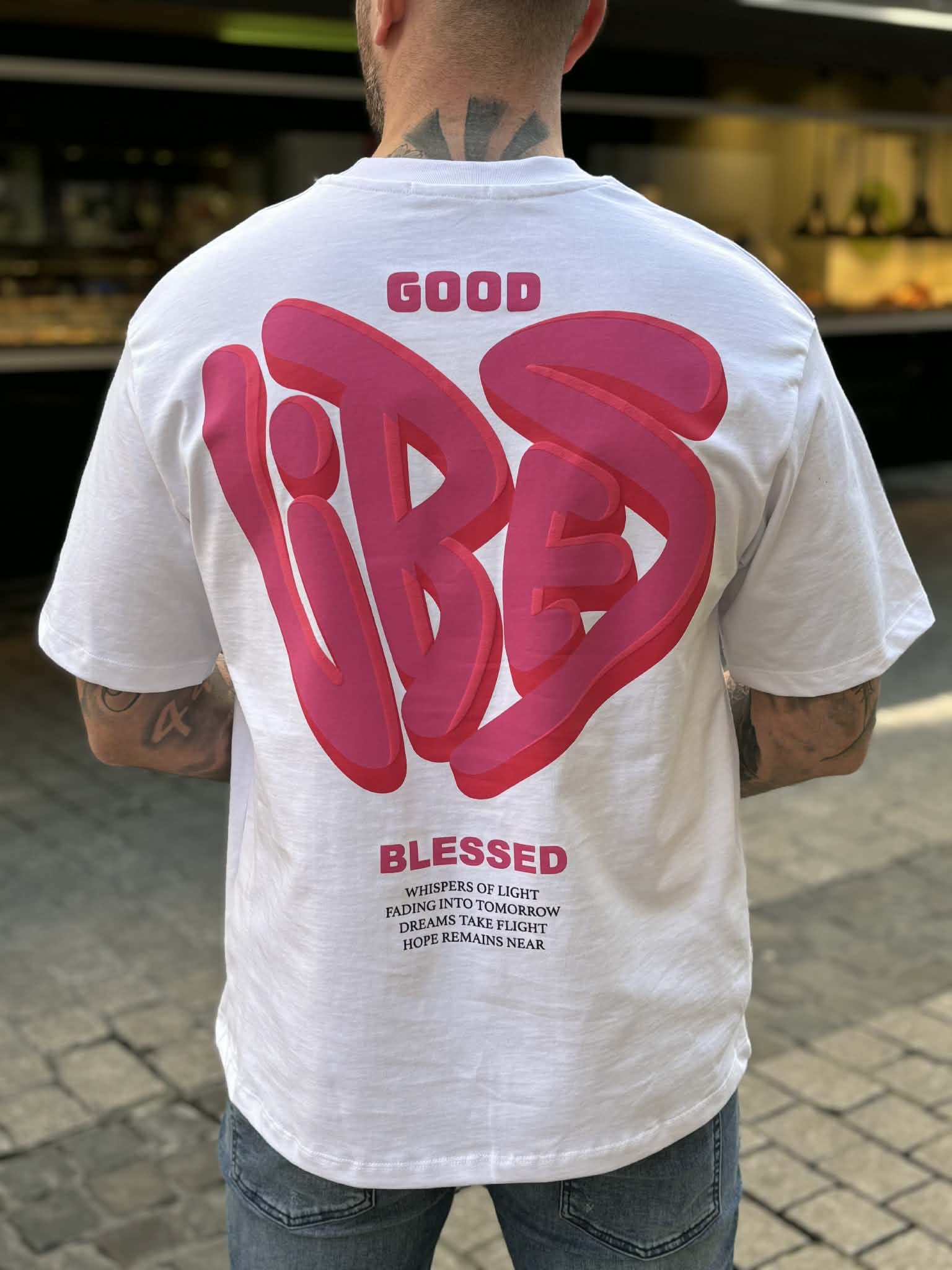 T-SHIRT VIBES