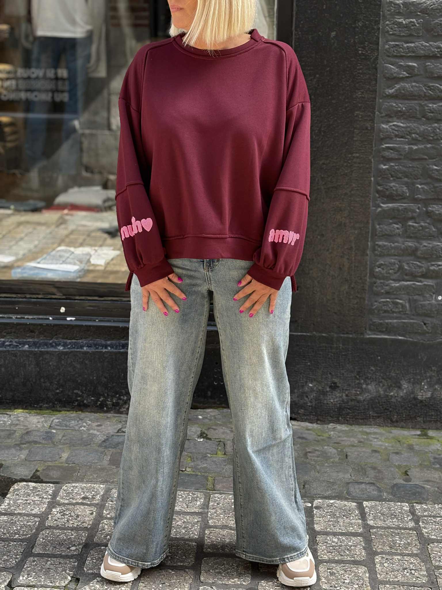 SWEAT AMOUR