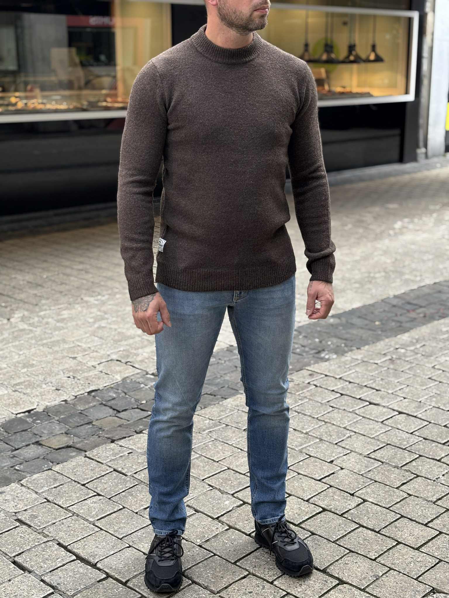 PULL DEELUXE