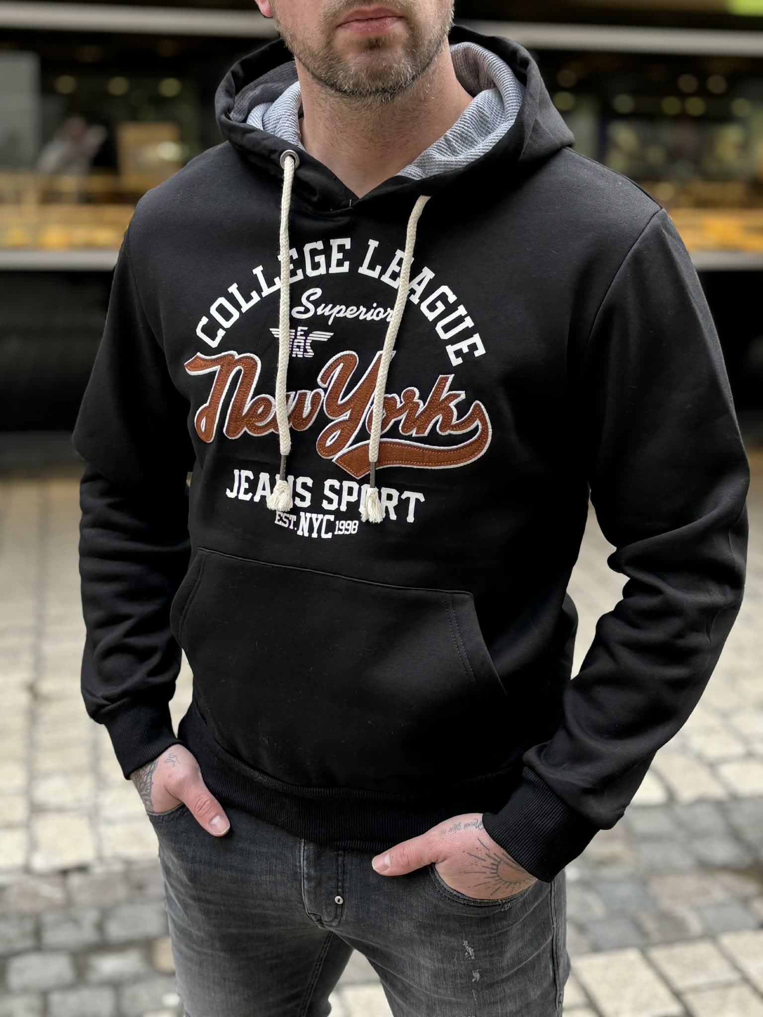 SWEAT LEAGUE