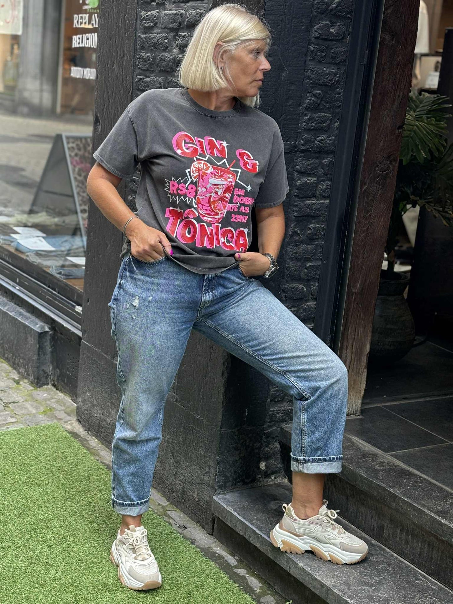 T-SHIRT GIN