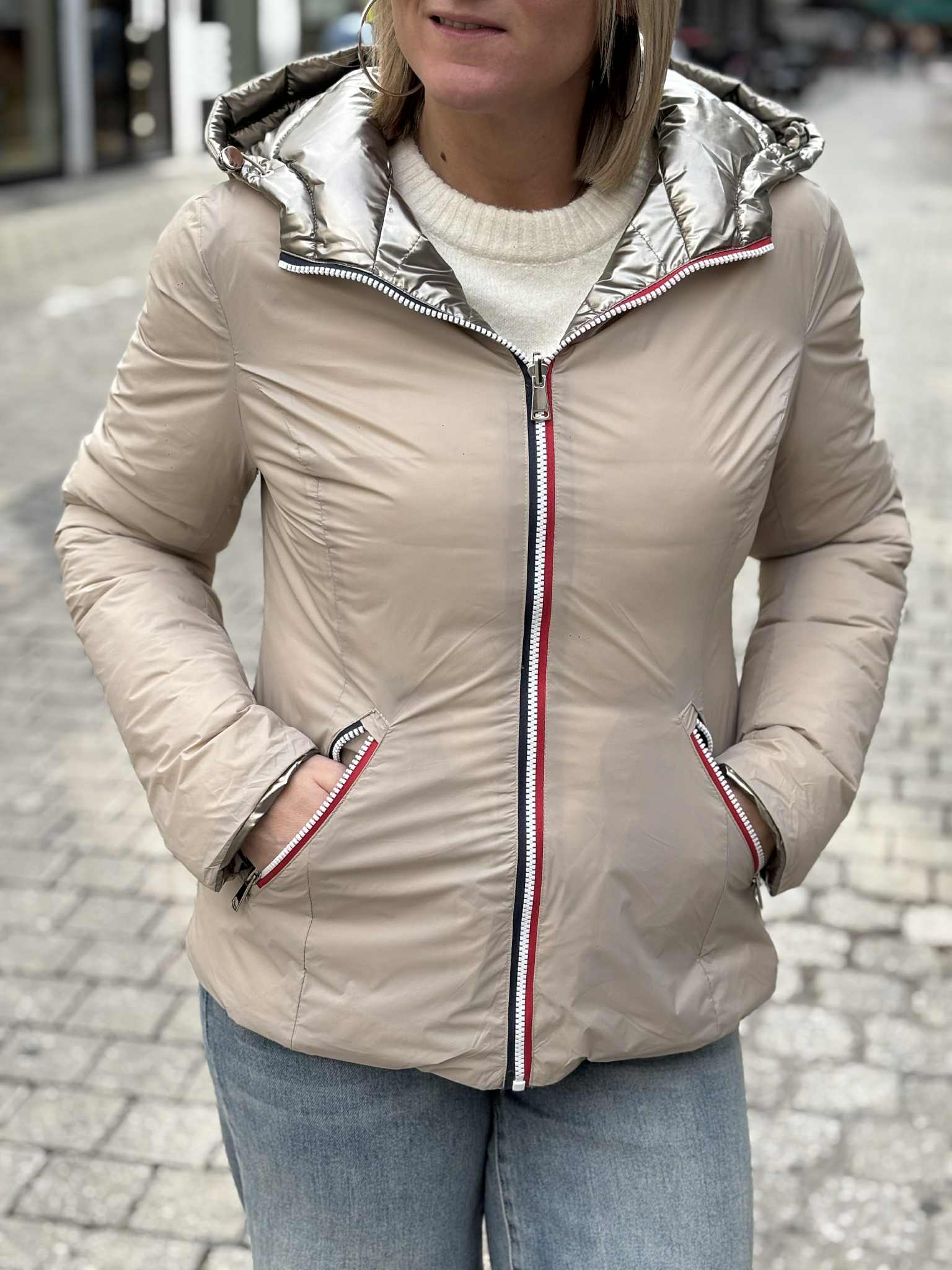 VESTE CLARA