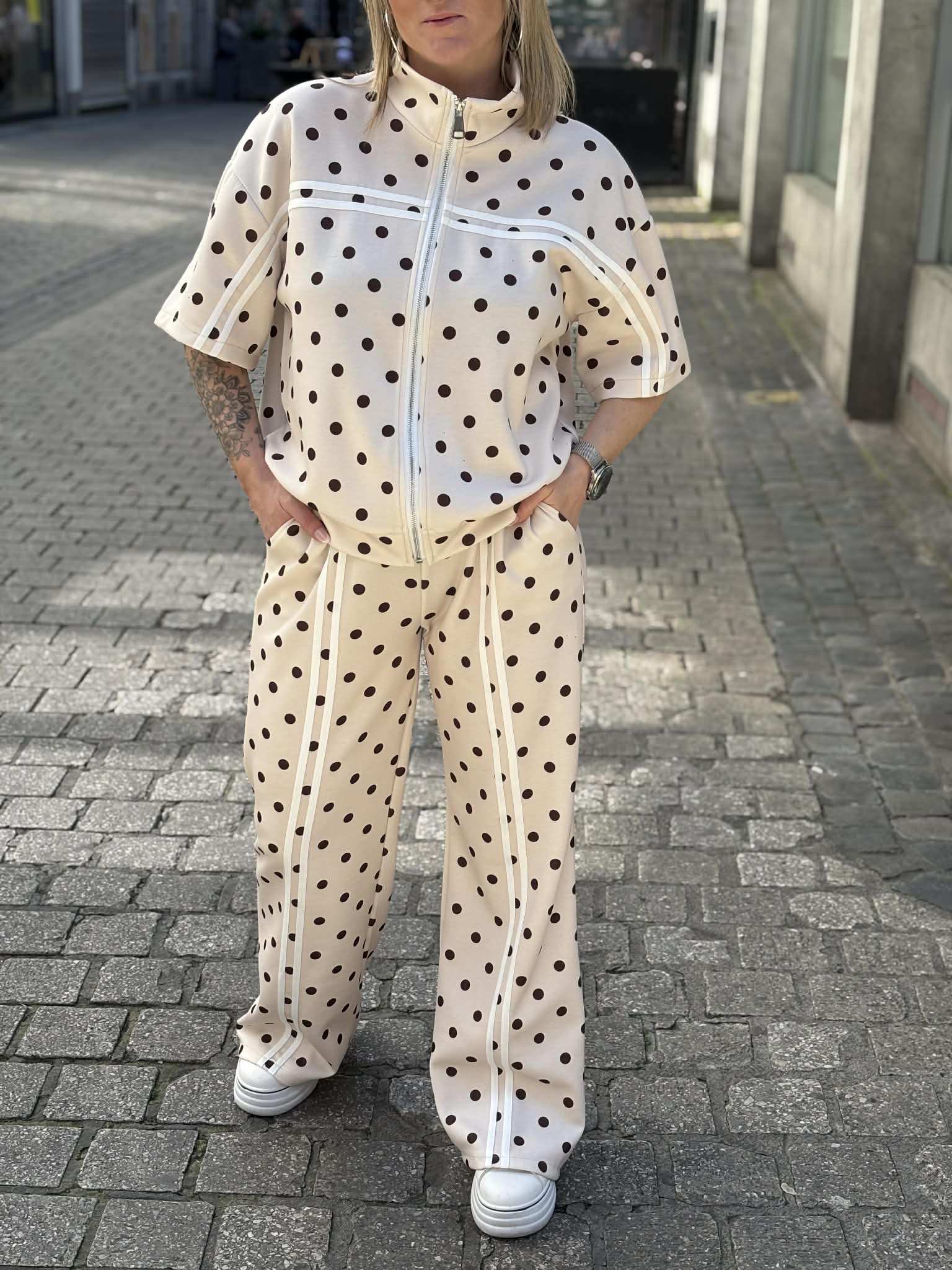 ENSEMBLE NAÏS