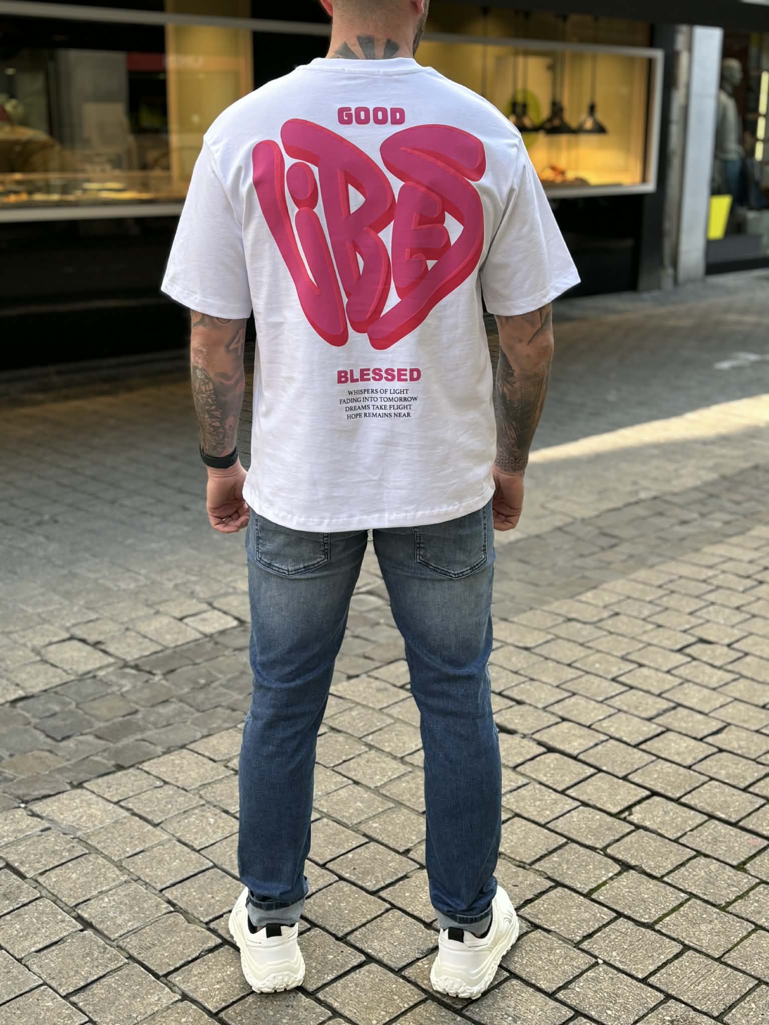 T-SHIRT VIBES