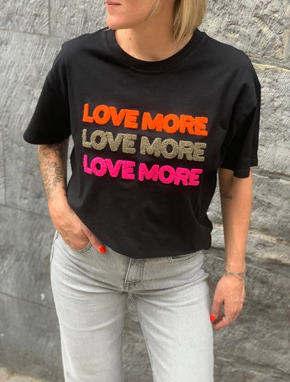 T-SHIRT LOVE