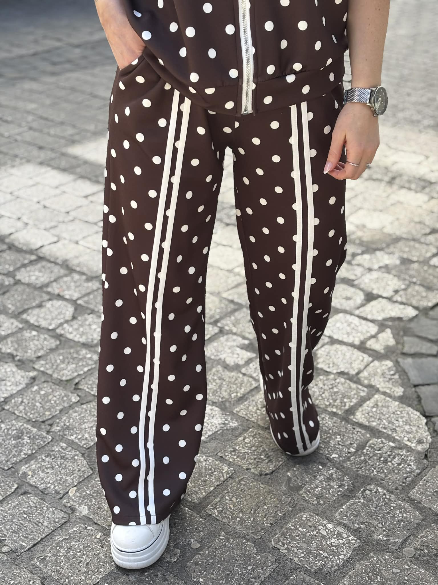 ENSEMBLE NAÏS