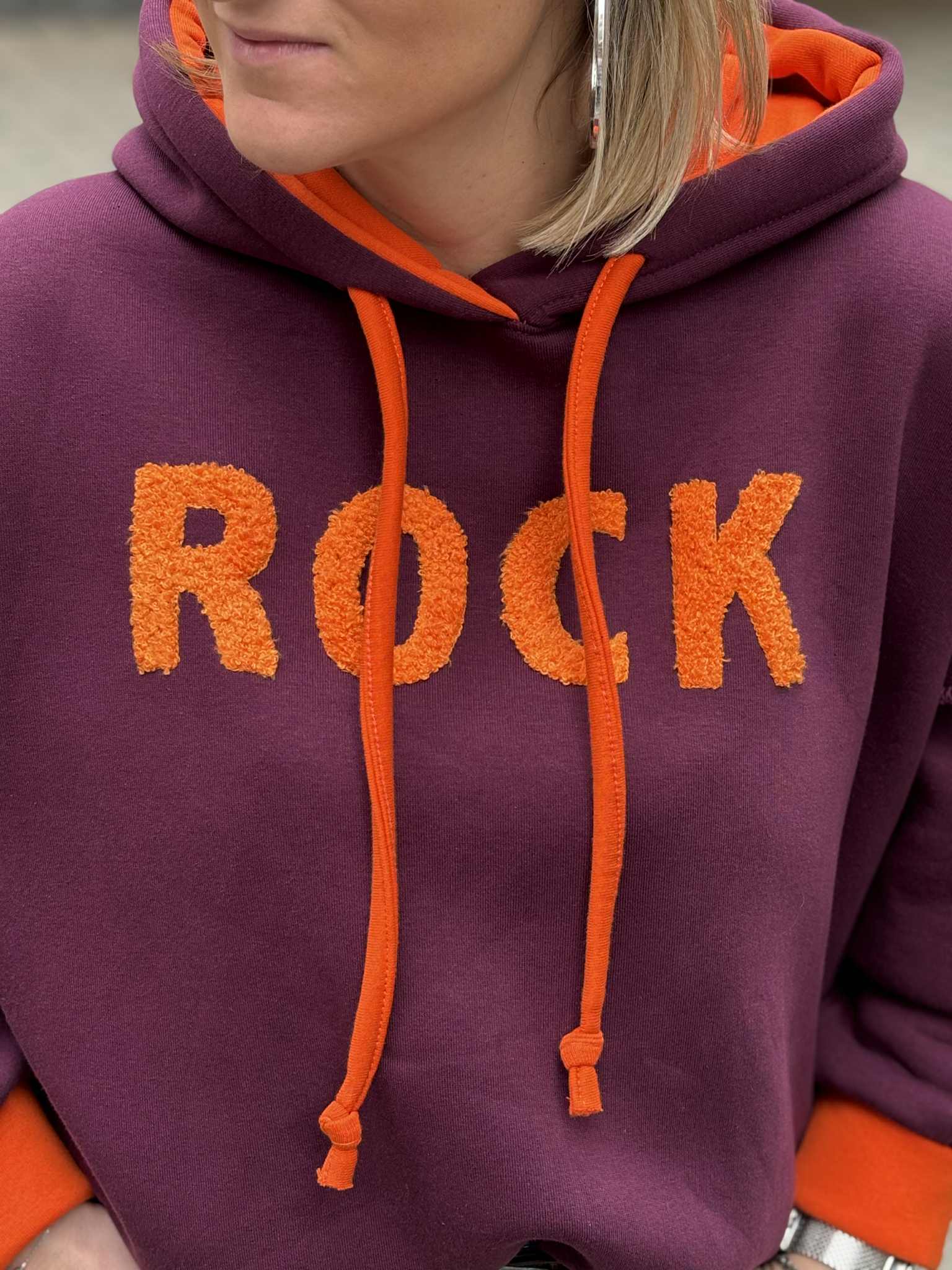 SWEAT ROCK