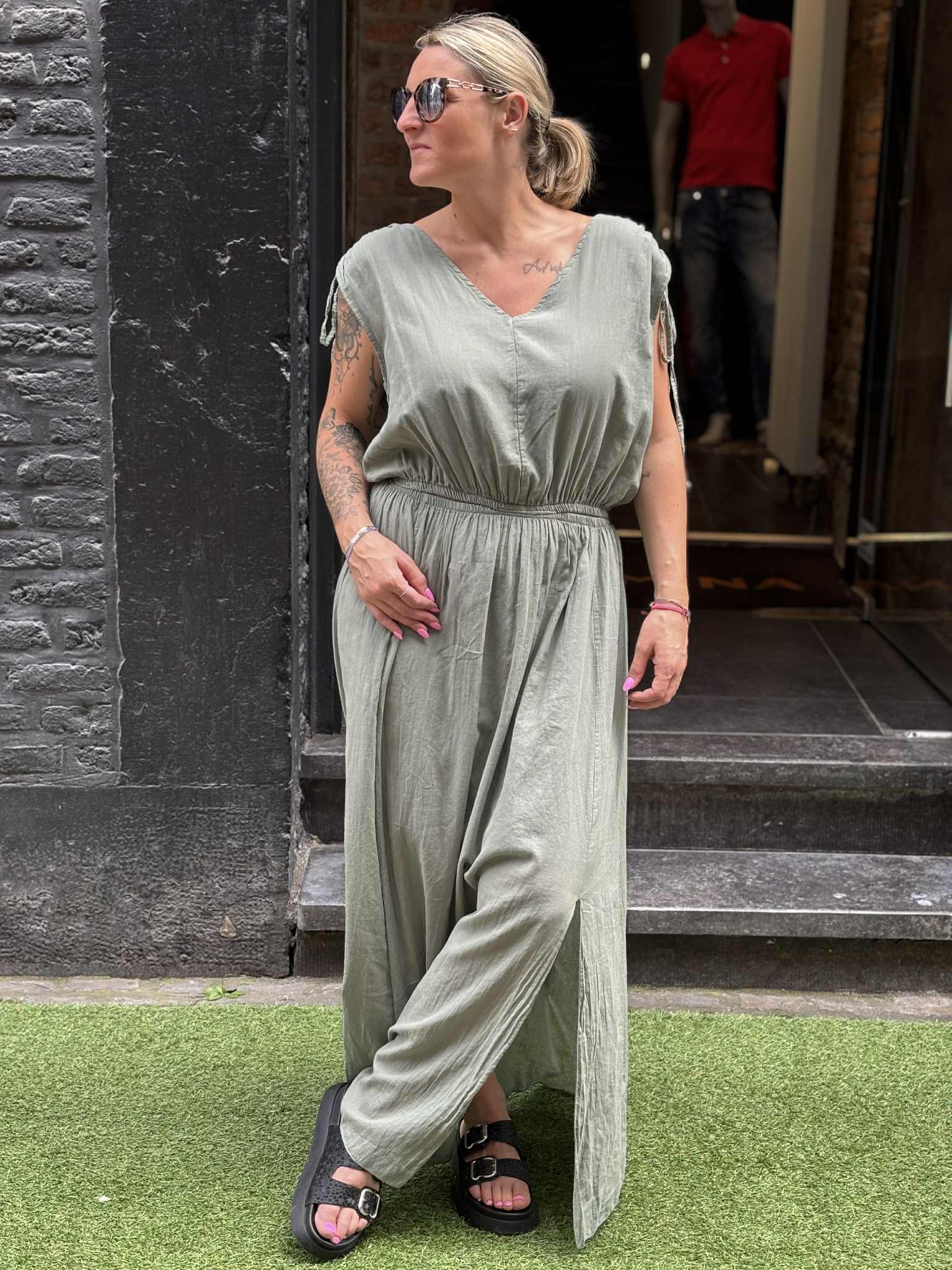 ROBE JUNE