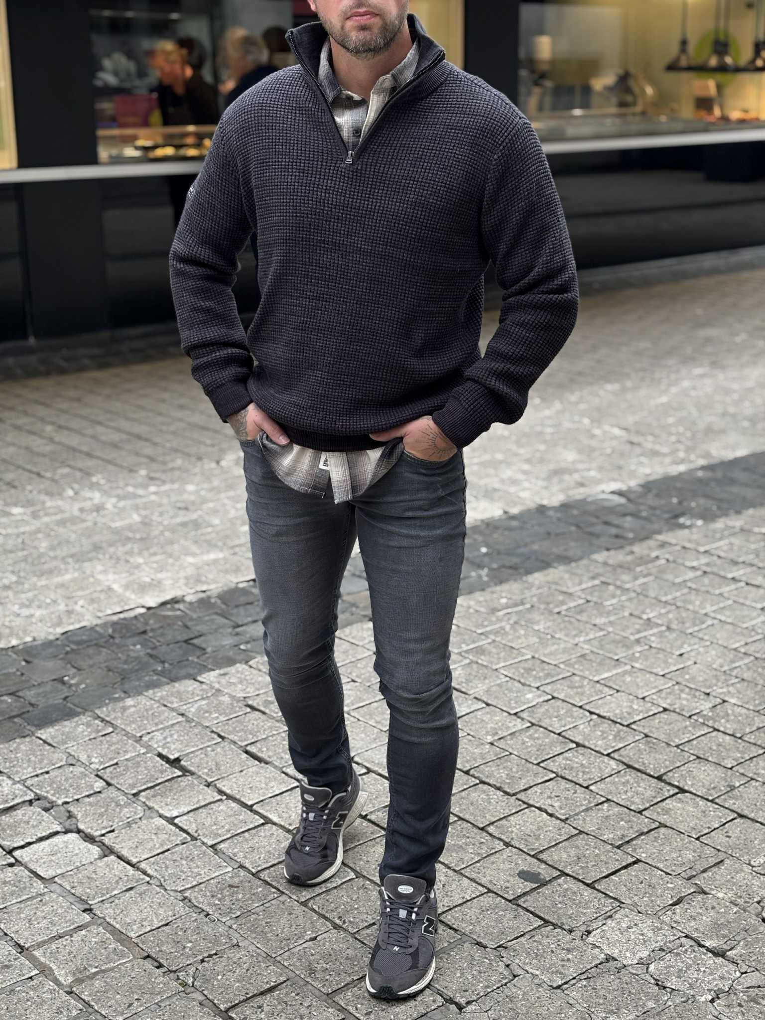 PULL DEELUXE