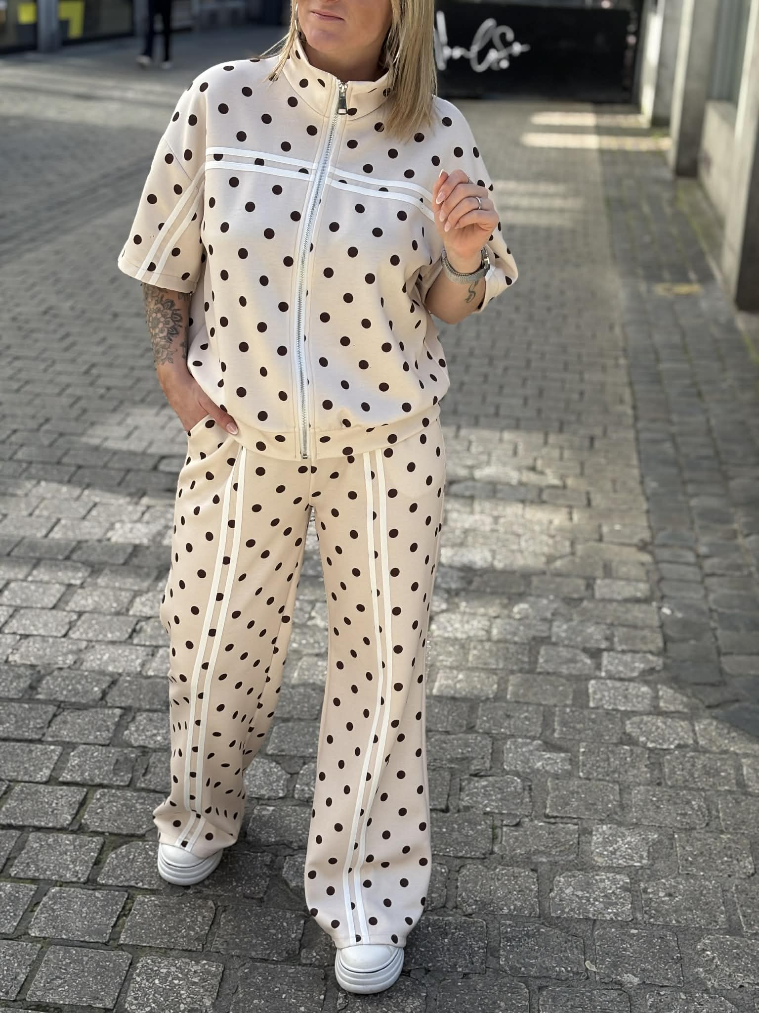 ENSEMBLE NAÏS