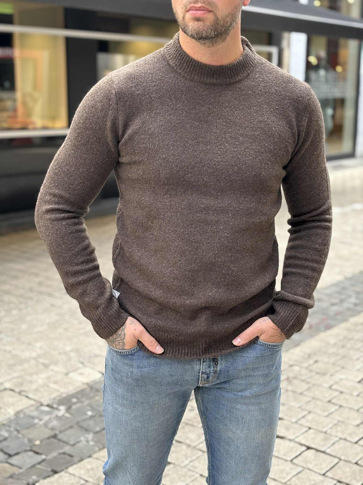 PULL DEELUXE