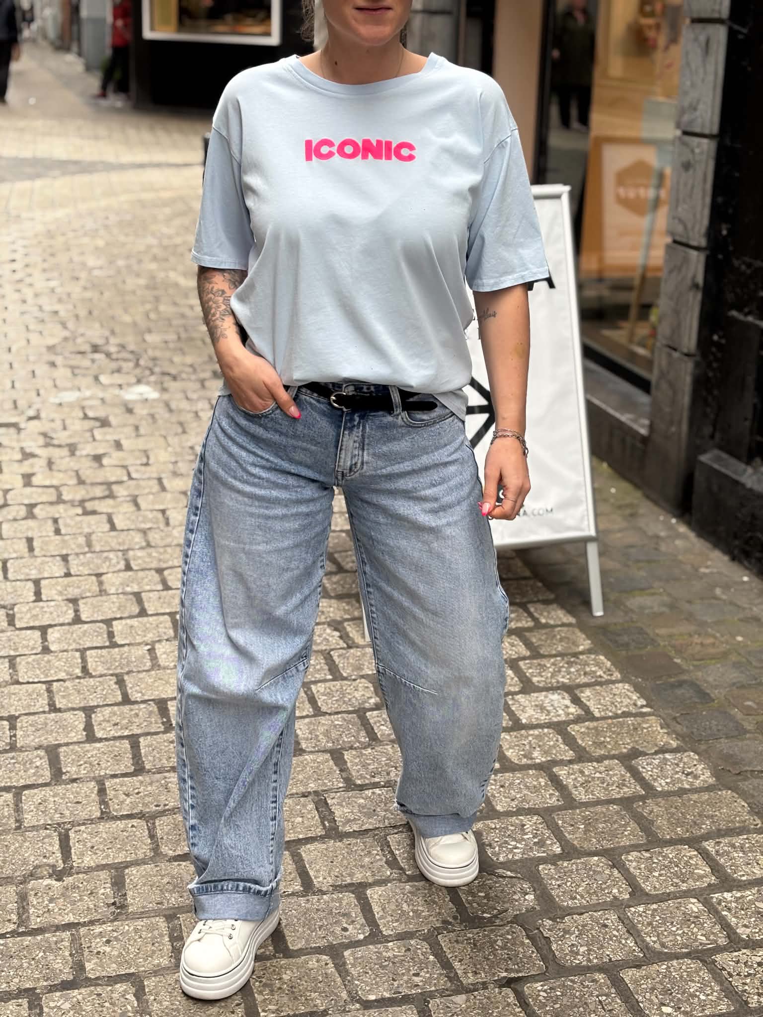 T-SHIRT ICONIC