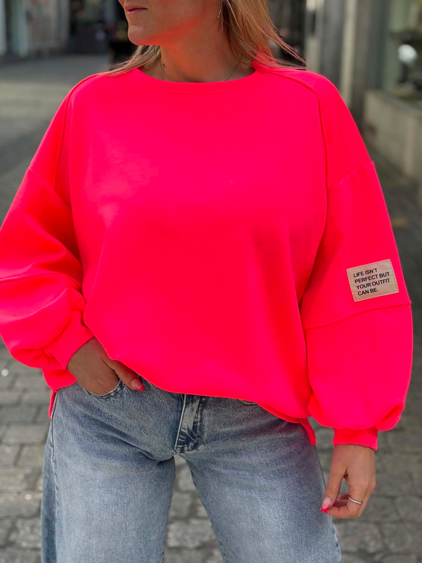 SWEAT TINA